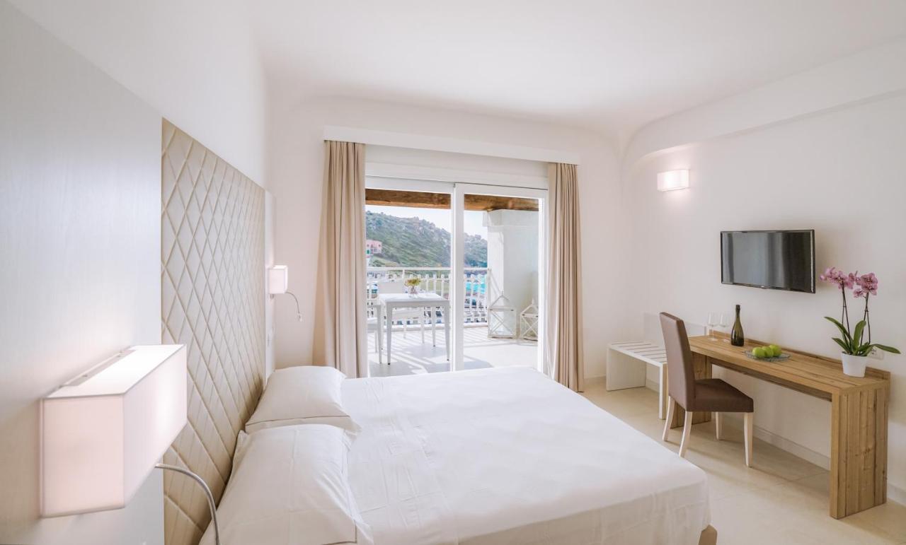 Hotel Moresco Санта-Тереза-Галлура Экстерьер фото