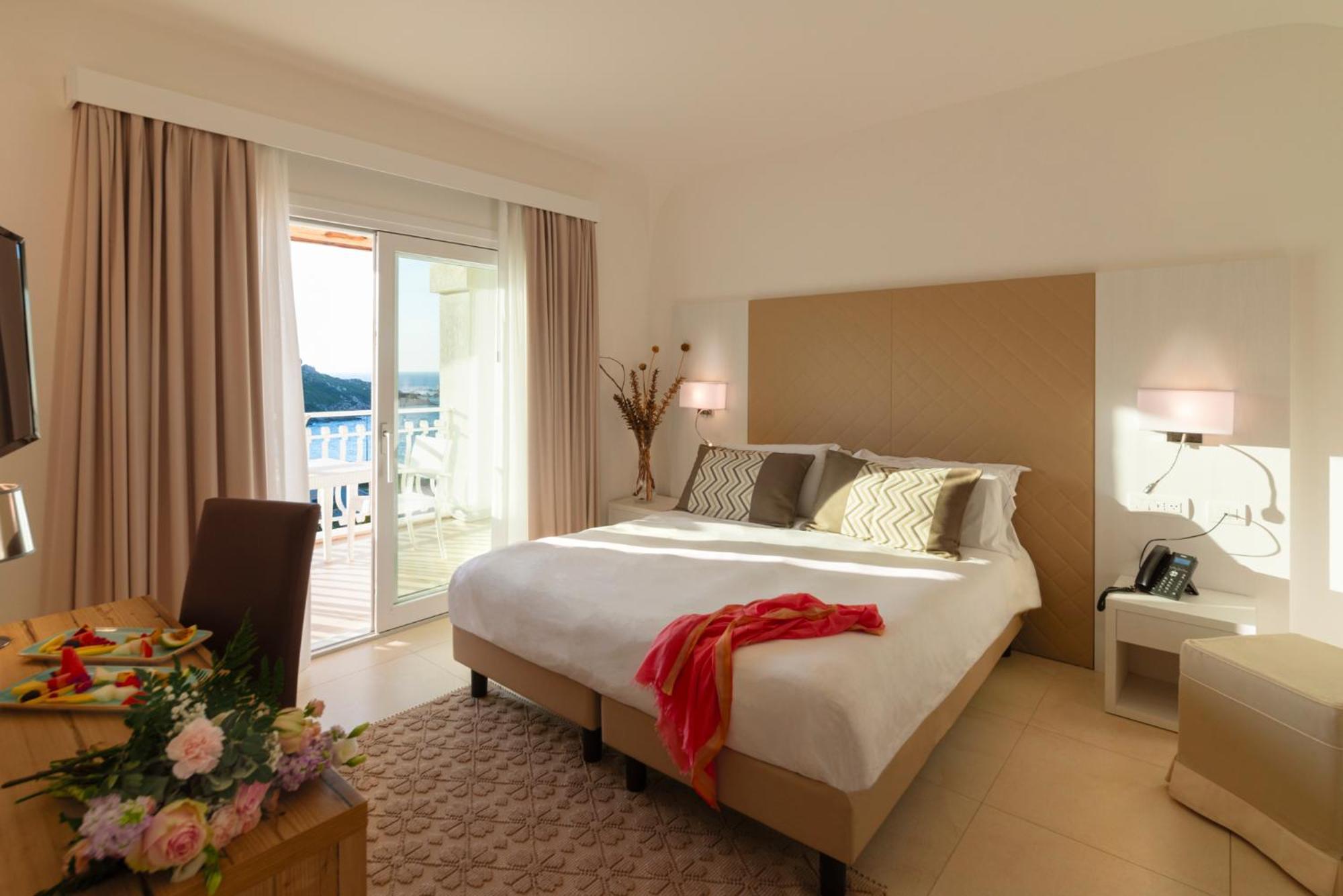 Hotel Moresco Санта-Тереза-Галлура Экстерьер фото