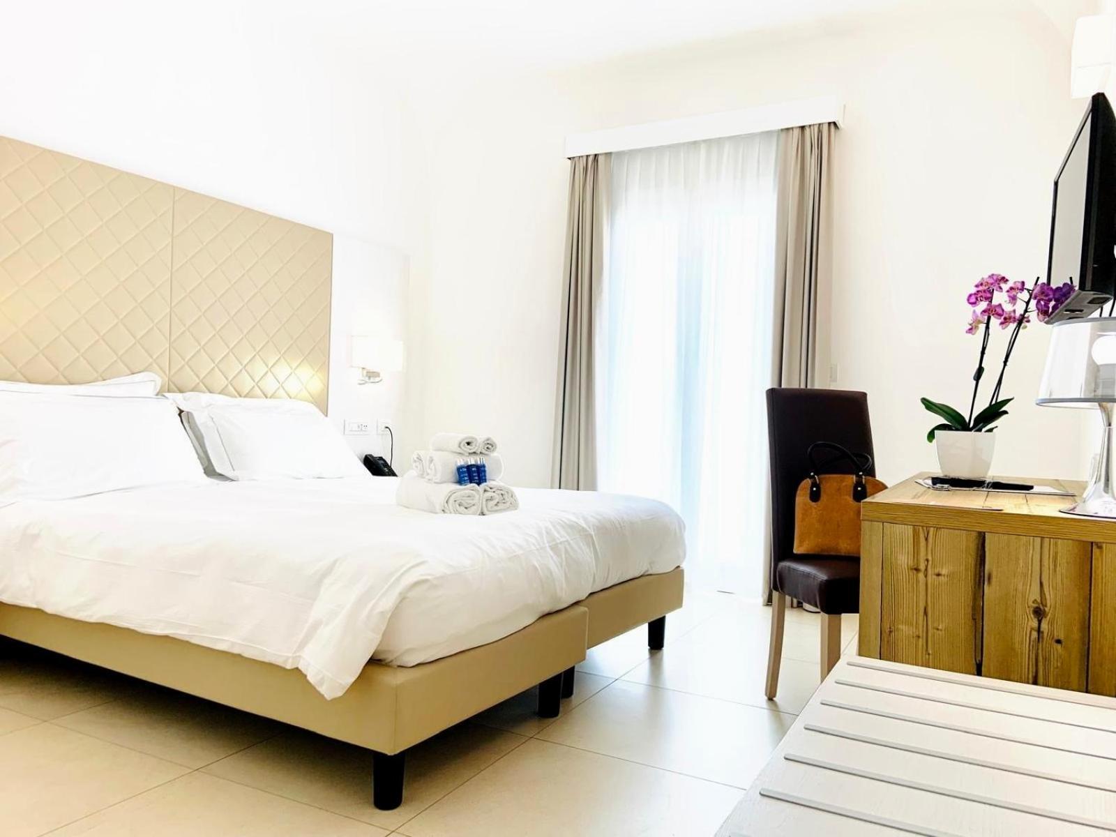 Hotel Moresco Санта-Тереза-Галлура Экстерьер фото